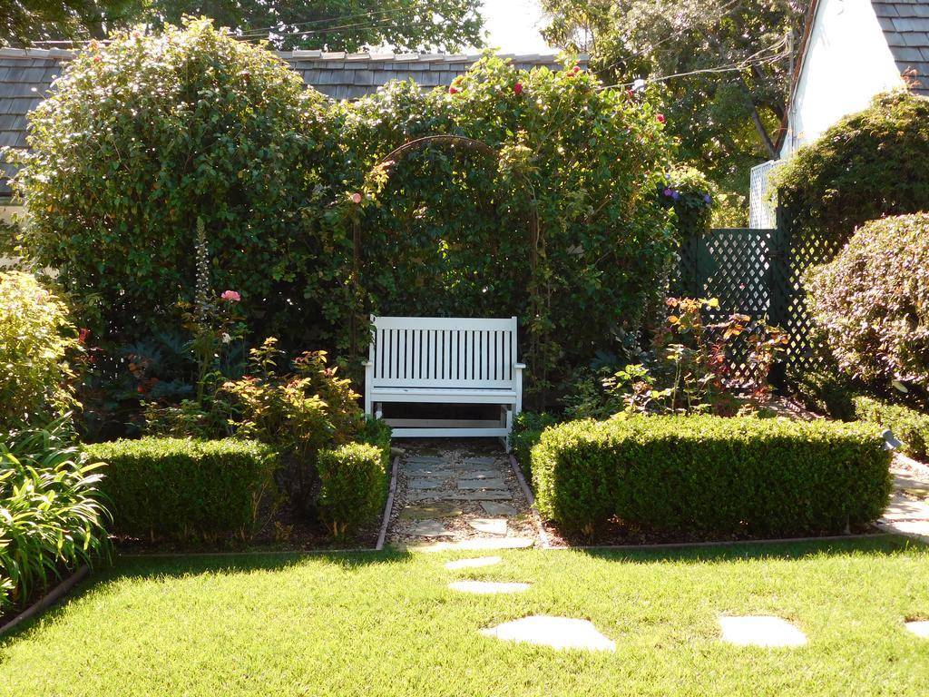 Lincoln Green Inn Carmel-by-the-Sea Bagian luar foto
