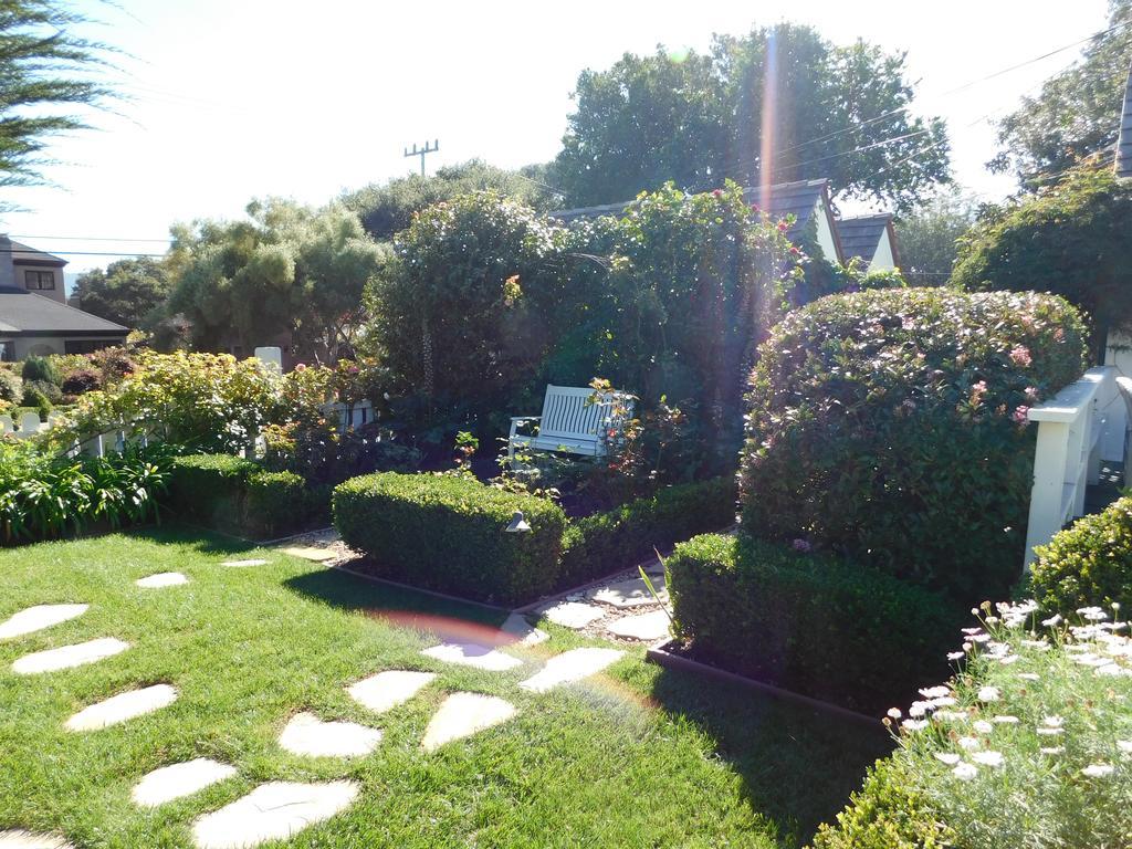Lincoln Green Inn Carmel-by-the-Sea Bagian luar foto