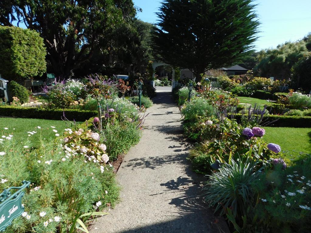Lincoln Green Inn Carmel-by-the-Sea Bagian luar foto
