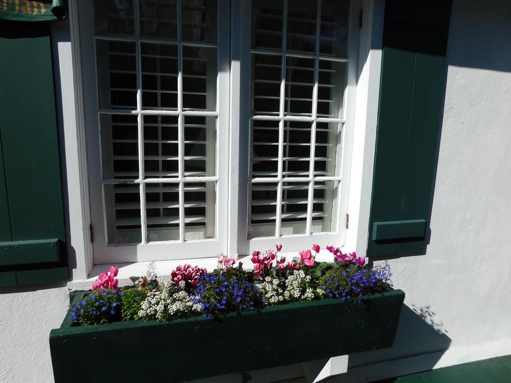 Lincoln Green Inn Carmel-by-the-Sea Bagian luar foto
