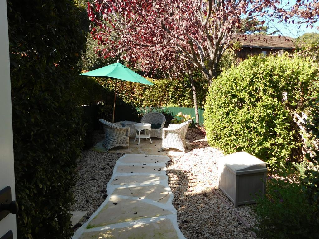 Lincoln Green Inn Carmel-by-the-Sea Bagian luar foto
